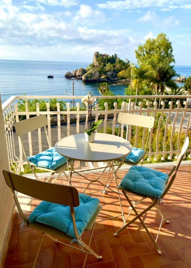 Paradisea Guillhome *