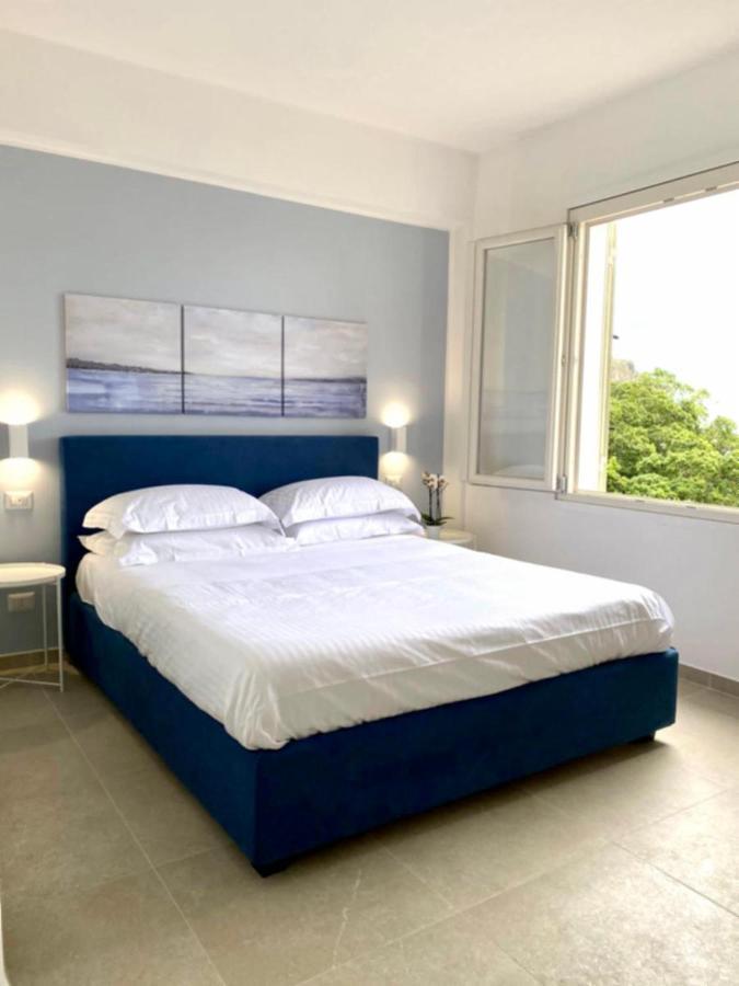 Paradisea Guillhome *